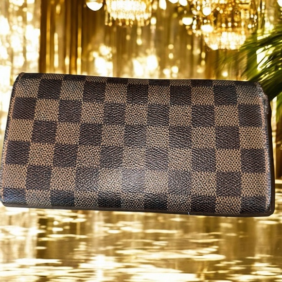 AUTH Louis Vuitton Damier Porte Feuille Sarah Long Bifold Wallet Flaws $735 Ret - Picture 3 of 16